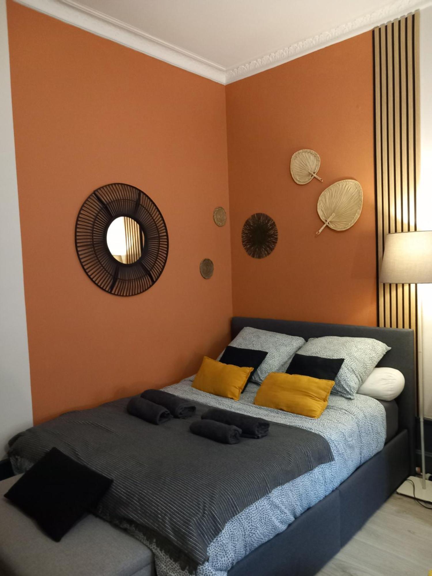Les Loges Du Theatre Degustation Champagne Offerte Jacuzzi Sauna Jeux Velos Maison Prive 150M2 Historique 14Pers Max Emplacement Exceptionnel Et Chic, 200M De L'Avenue De Champagne, Gare, Musee, Jardins, Restaurations, Toutes Commodites Épernay Exterior foto