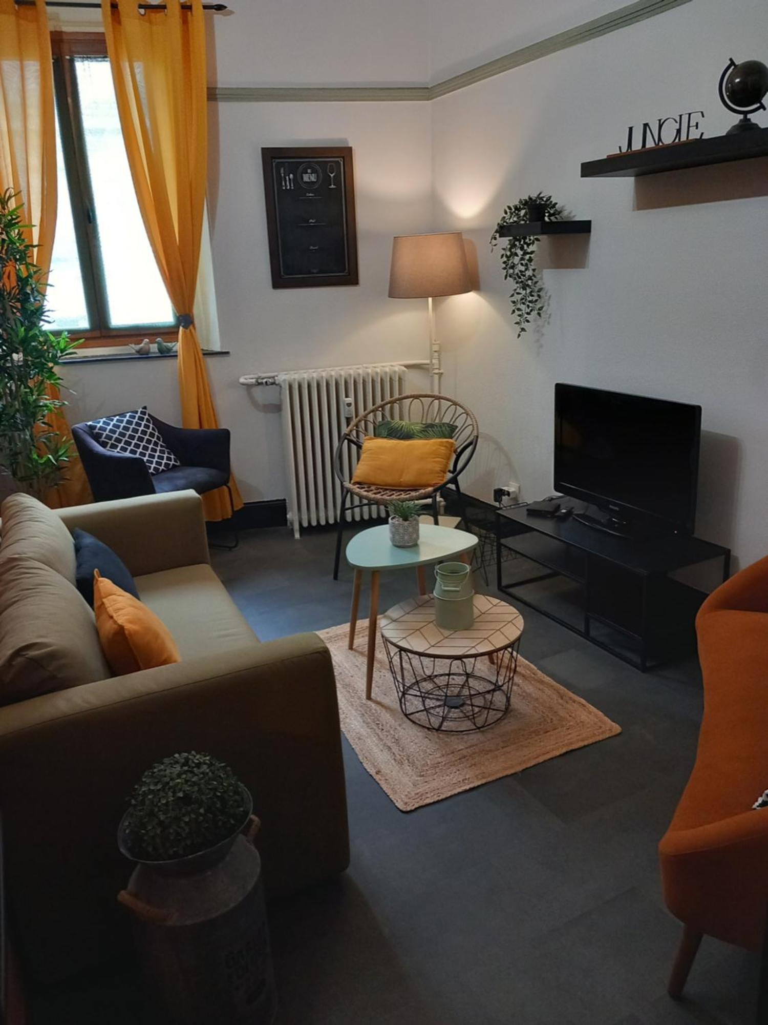 Les Loges Du Theatre Degustation Champagne Offerte Jacuzzi Sauna Jeux Velos Maison Prive 150M2 Historique 14Pers Max Emplacement Exceptionnel Et Chic, 200M De L'Avenue De Champagne, Gare, Musee, Jardins, Restaurations, Toutes Commodites Épernay Exterior foto