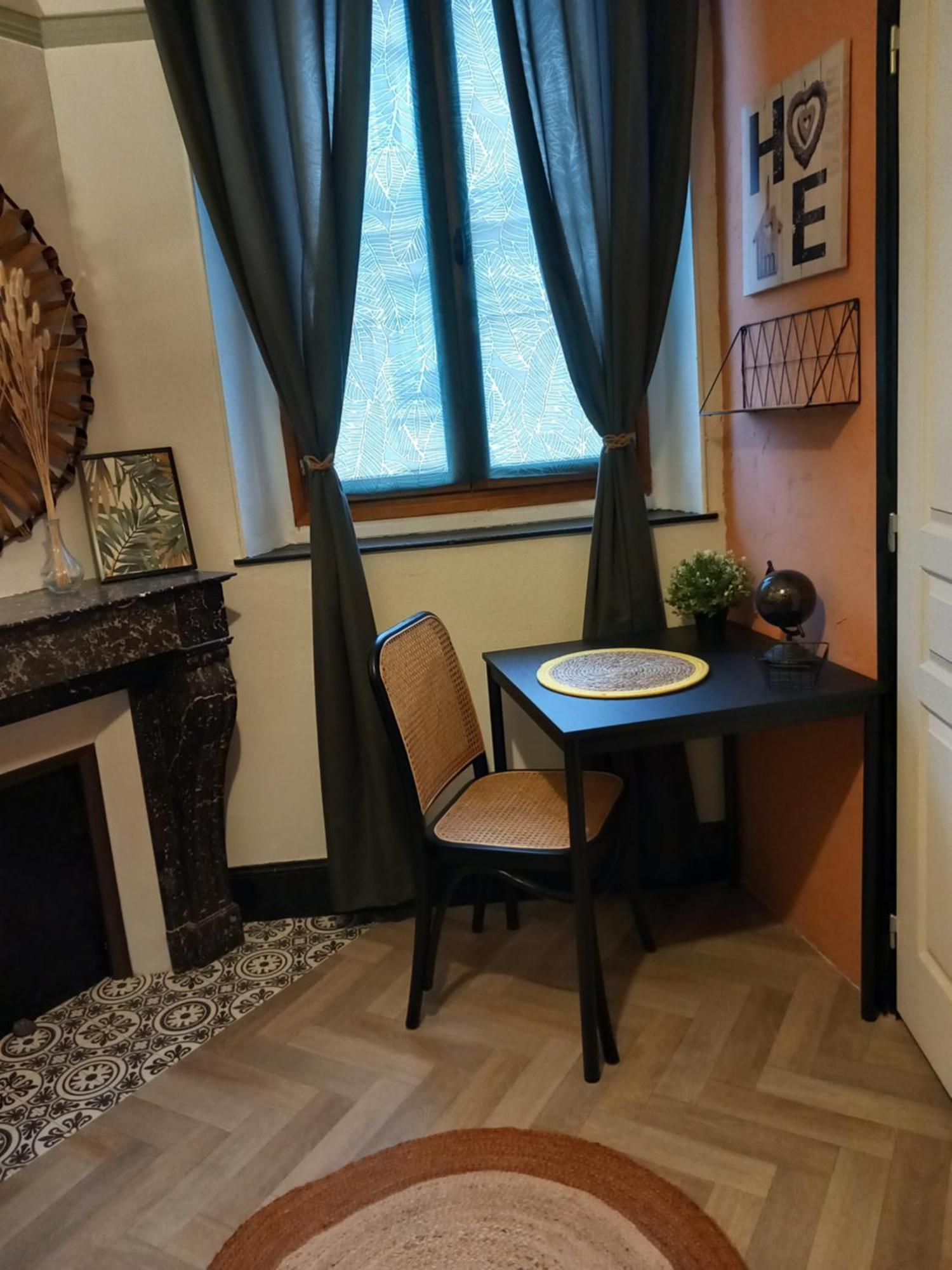 Les Loges Du Theatre Degustation Champagne Offerte Jacuzzi Sauna Jeux Velos Maison Prive 150M2 Historique 14Pers Max Emplacement Exceptionnel Et Chic, 200M De L'Avenue De Champagne, Gare, Musee, Jardins, Restaurations, Toutes Commodites Épernay Exterior foto