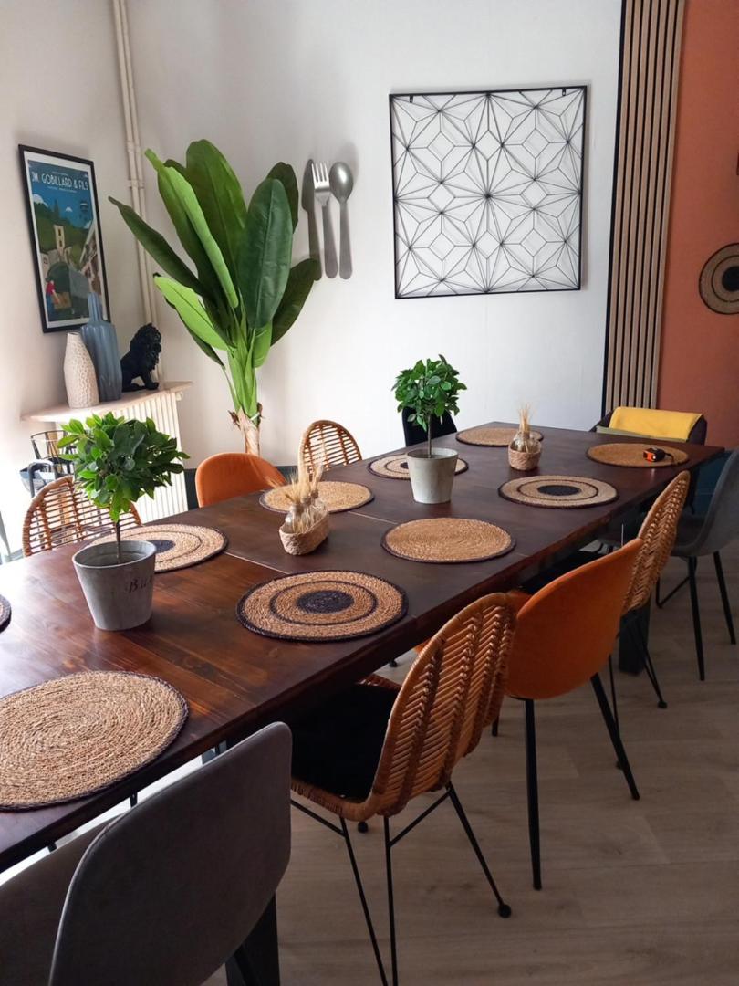 Les Loges Du Theatre Degustation Champagne Offerte Jacuzzi Sauna Jeux Velos Maison Prive 150M2 Historique 14Pers Max Emplacement Exceptionnel Et Chic, 200M De L'Avenue De Champagne, Gare, Musee, Jardins, Restaurations, Toutes Commodites Épernay Exterior foto