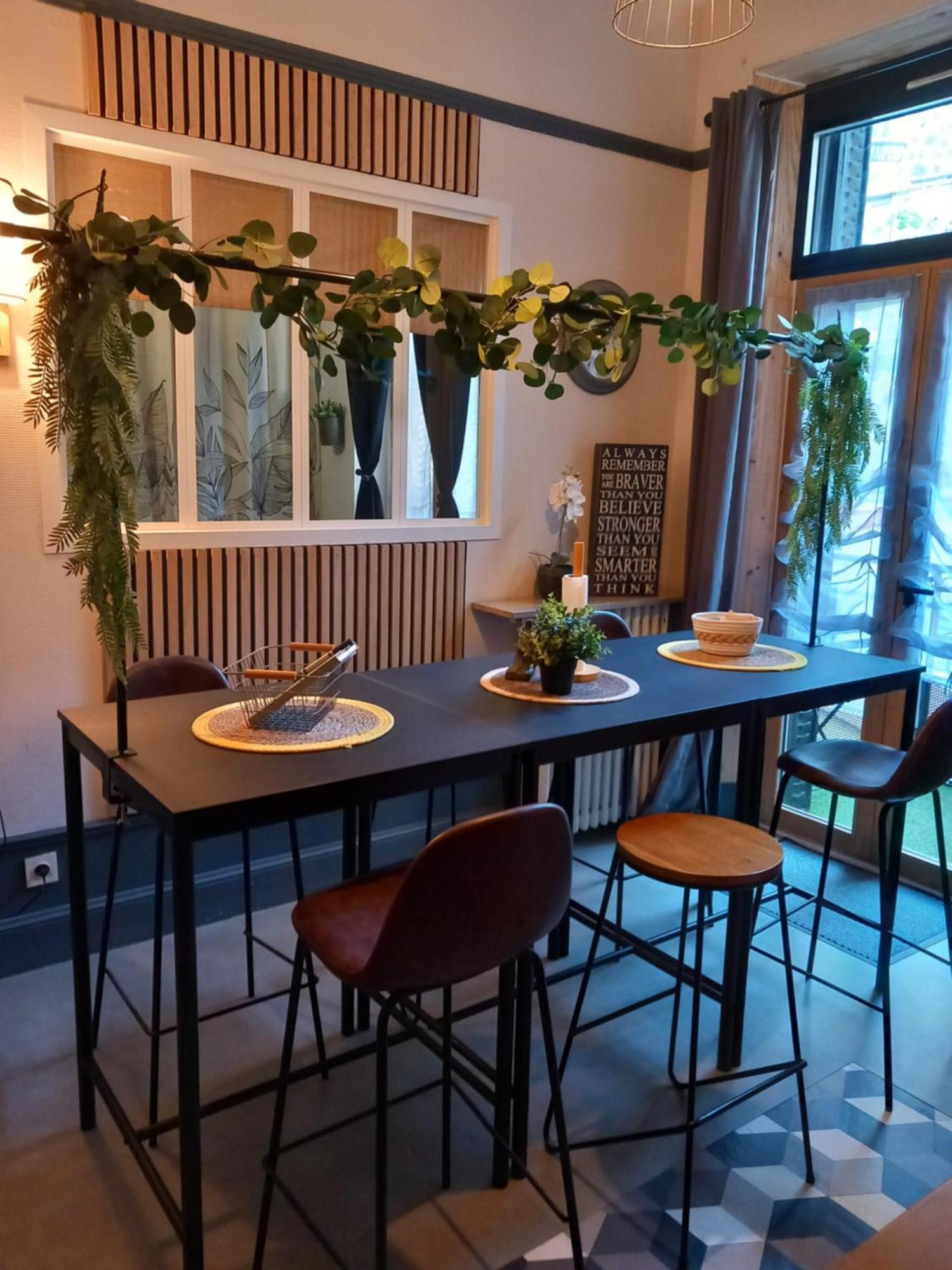 Les Loges Du Theatre Degustation Champagne Offerte Jacuzzi Sauna Jeux Velos Maison Prive 150M2 Historique 14Pers Max Emplacement Exceptionnel Et Chic, 200M De L'Avenue De Champagne, Gare, Musee, Jardins, Restaurations, Toutes Commodites Épernay Exterior foto